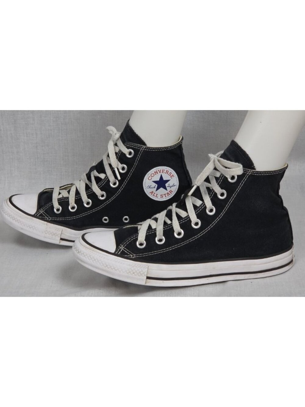 Converse Chuck Taylor Sneakers All Star Canvas High Top Black M-6 / W-8 Shoes